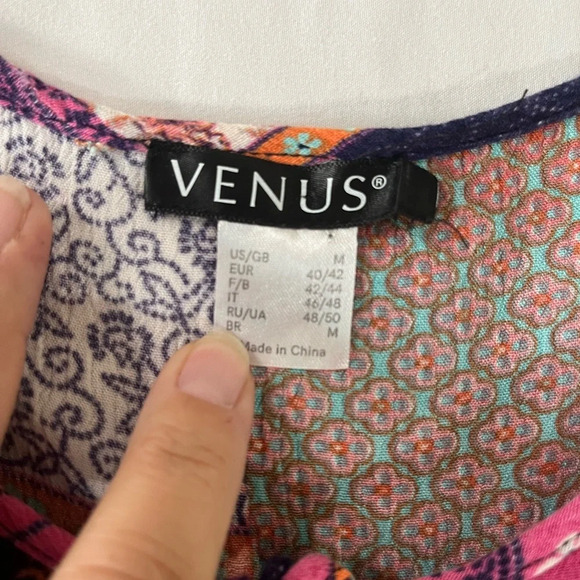 Venus Blouse Patchwork look, Flutter Sleeves Laced with Tie Front Size Medium - Picture 7 of 7